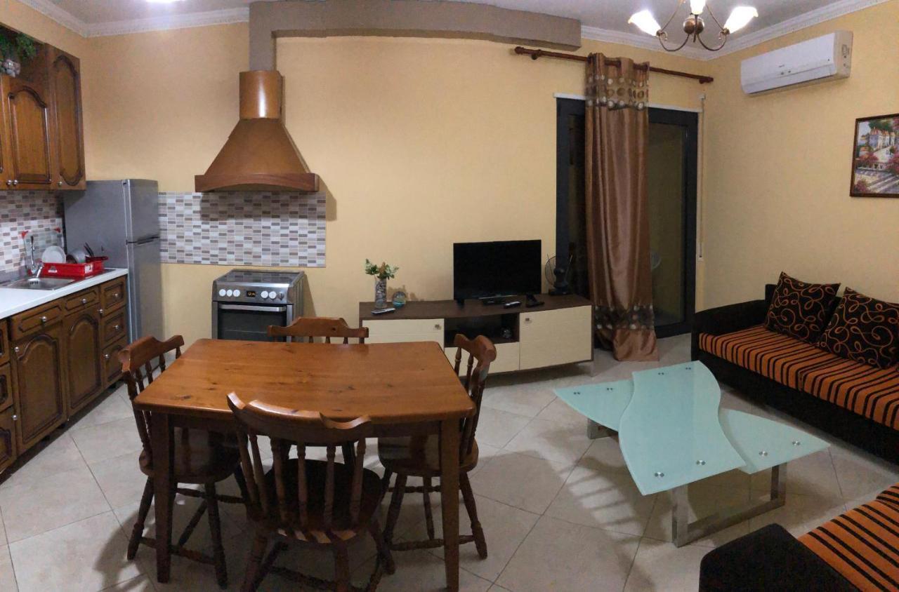 Lt - 2 Broom & Balcony Apartment *
